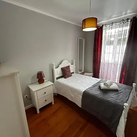 Desterro House أنغرا دو إِراويزو